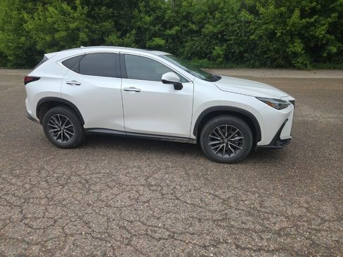 Used 2024 Lexus NX 350 AWD image 17