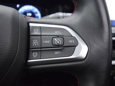 Used 2022 Jeep Compass Trailhawk w/ Trailhawk Elite Group AWD/4WD image 35