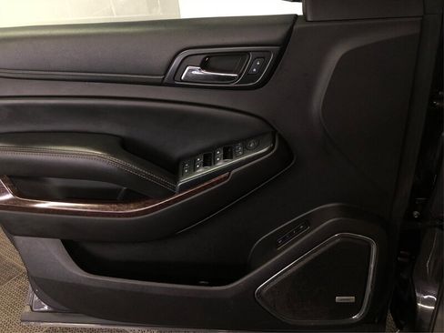 Used 2015 GMC Yukon XL SLT w/ HD Trailering Package image 16