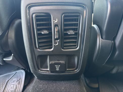 Used 2022 Jeep Grand Cherokee Laredo E w/ Security & Convenience Group image 26