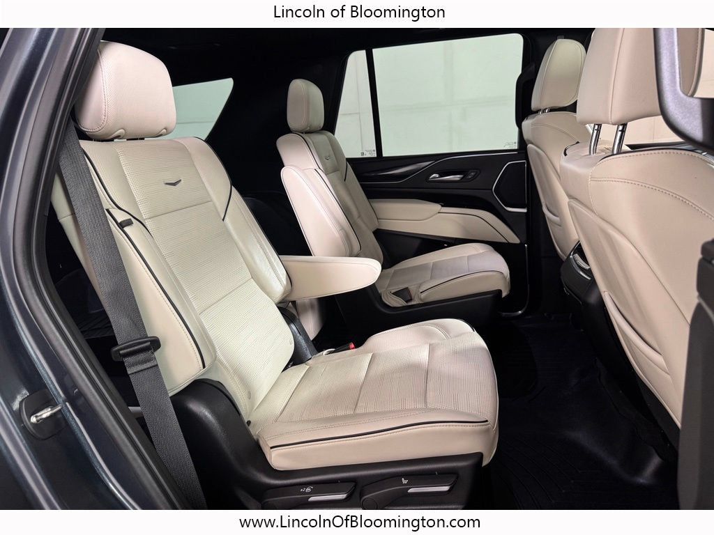 Used 2022 Cadillac Escalade Sport w/ Touring Package AWD/4WD image 13