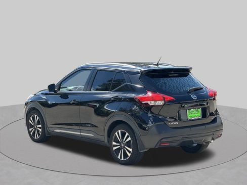 Used 2020 Nissan Kicks SR FWD image 3