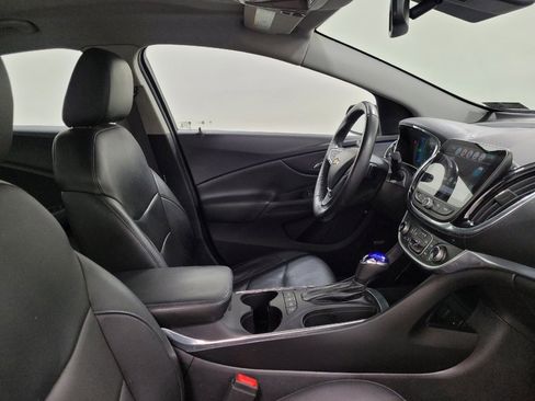 Used 2017 Chevrolet Volt Premier w/ Driver Confidence II Package FWD image 21