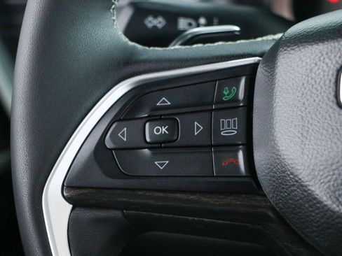Used 2026 Jeep Grand Cherokee L Limited AWD/4WD image 13