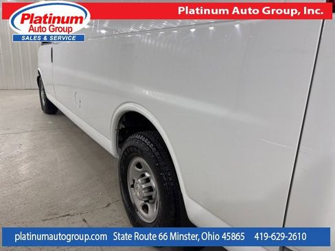 Used 2019 Chevrolet Express 3500 Work Van w/ Driver Convenience Package image 39