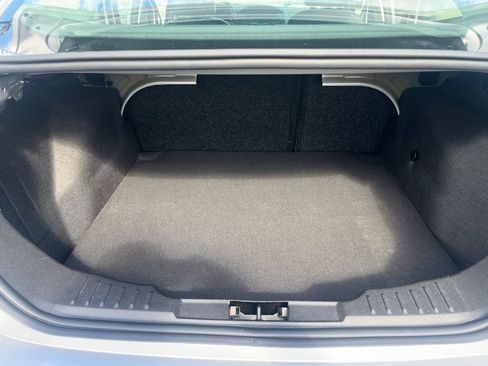 Used 2016 Ford Focus SE w/ Equipment Group 201A FWD image 22