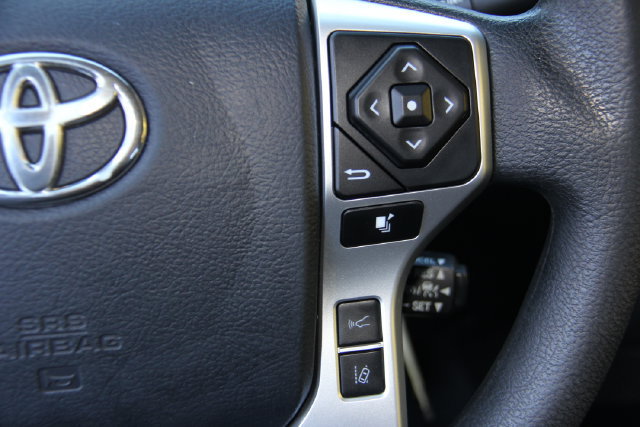 Used 2018 Toyota Tundra SR5 AWD/4WD image 25