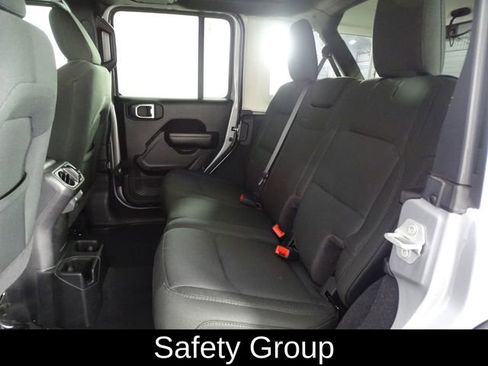 Used 2021 Jeep Wrangler Unlimited Sport image 11