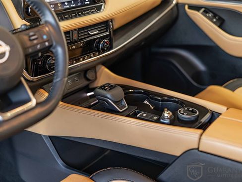 Used 2022 Nissan Rogue Platinum w/ Head-Up Display Package image 21