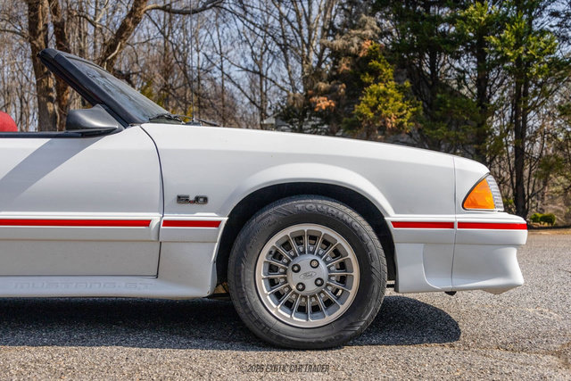 Used 1987 Ford Mustang GT RWD image 11