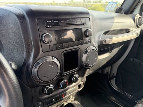 Used 2012 Jeep Wrangler Sport AWD/4WD image 23