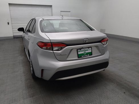 Used 2022 Toyota Corolla LE FWD image 6