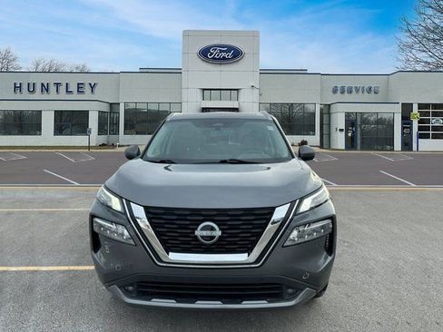 Used 2022 Nissan Rogue SL w/ SL Premium Package image 2