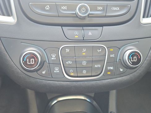 Used 2024 Chevrolet Malibu LT FWD image 20