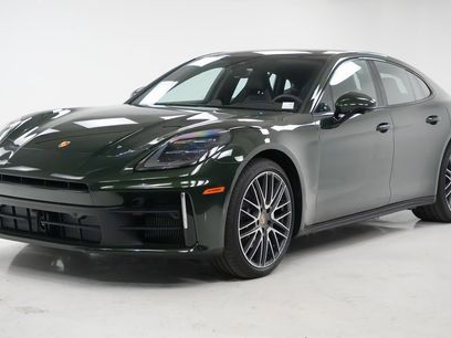 New 2025 Porsche Panamera 4