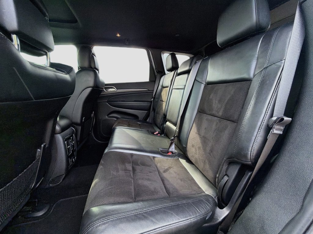 Used 2021 Jeep Grand Cherokee Laredo RWD image 20