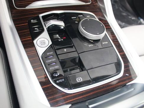 New 2026 BMW X6 xDrive40i w/ Climate Comfort Package image 13