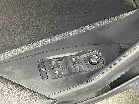 Used 2026 Volkswagen Jetta Sport FWD image 24