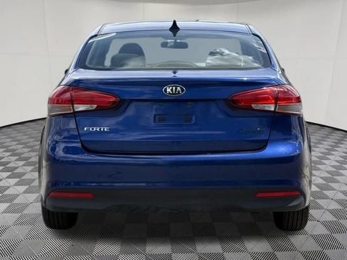Used 2017 Kia Forte LX FWD image 14