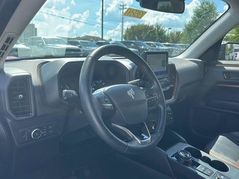 Used 2021 Ford Bronco Sport Outer Banks AWD/4WD image 2
