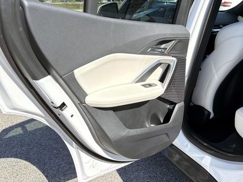 Used 2025 BMW X2 xDrive28i w/ Technology Package image 13