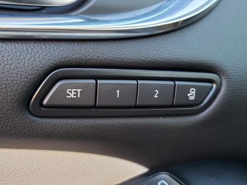 Used 2023 Buick Enclave Avenir w/ Avenir Technology Package image 25