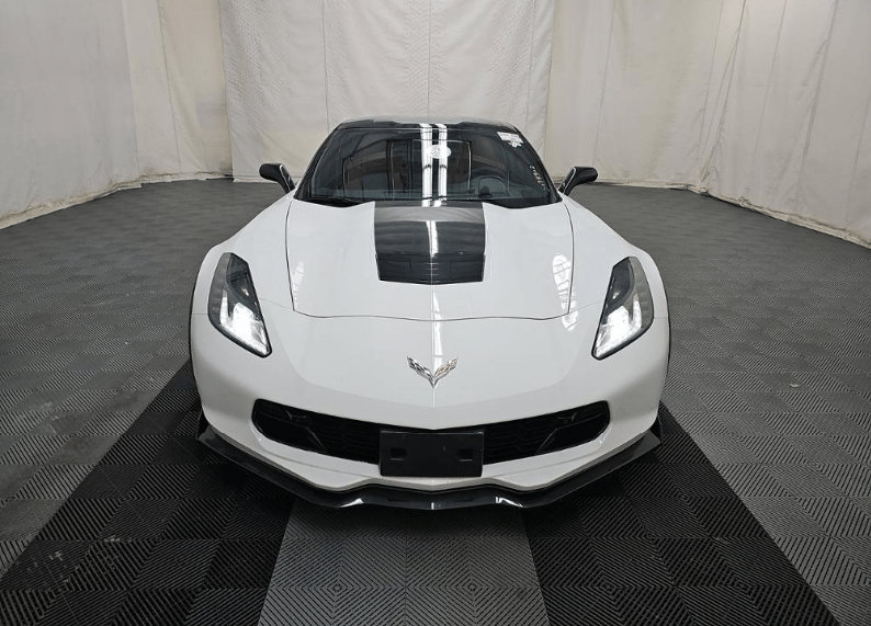 Used 2017 Chevrolet Corvette Grand Sport RWD image 2