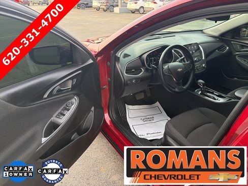 Used 2025 Chevrolet Malibu RS image 9