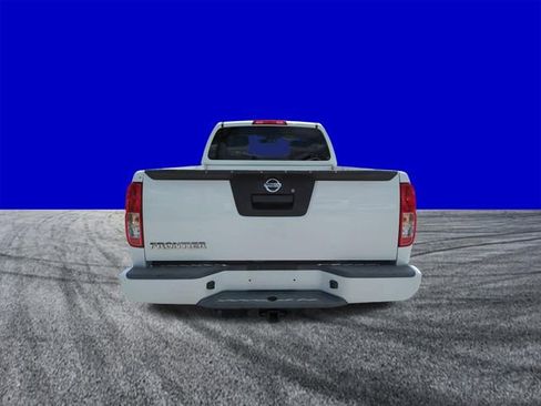 Used 2018 Nissan Frontier S image 5