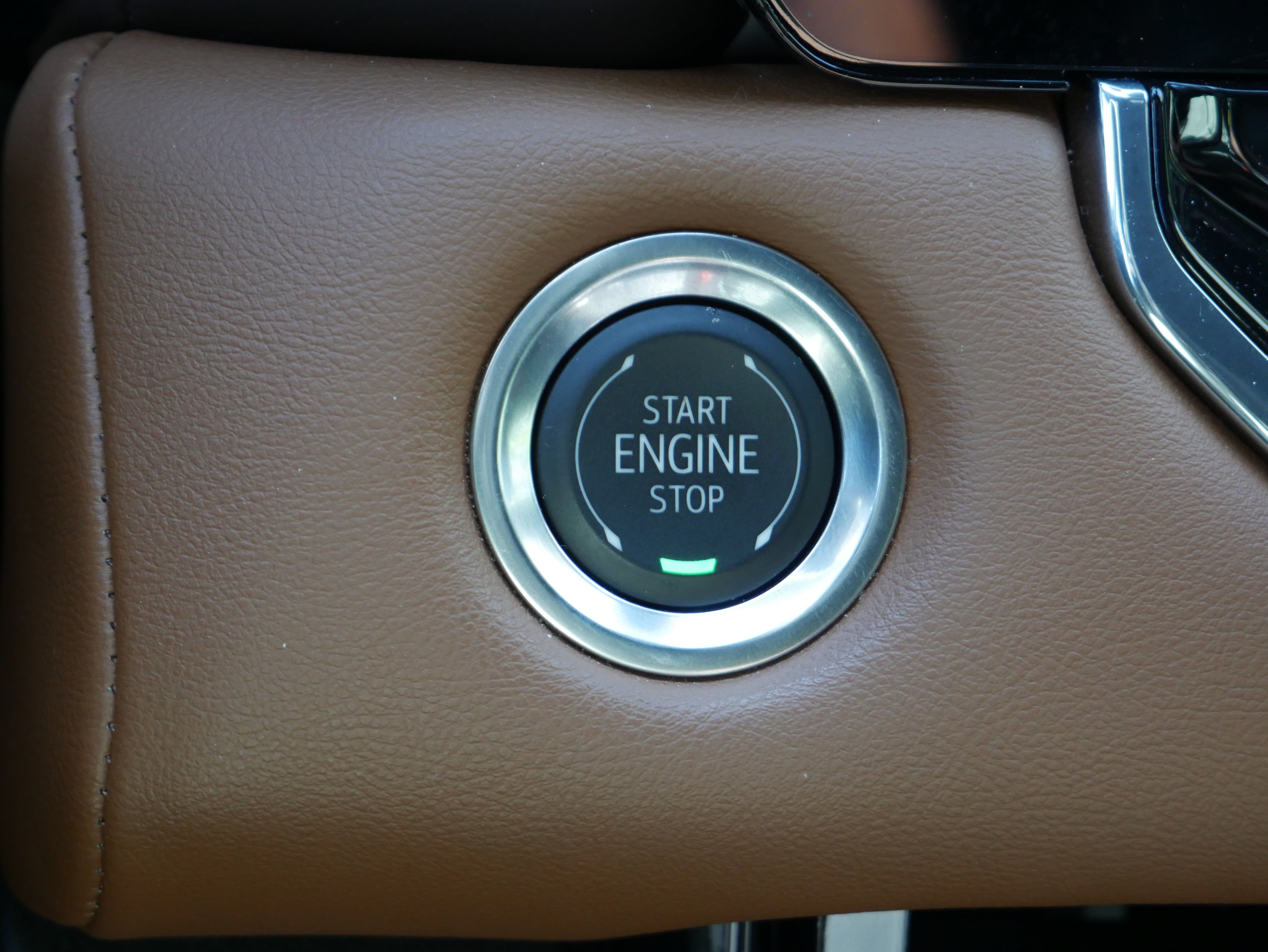 Certified 2025 GMC Canyon AT4 w/ Nightfall Edition AWD/4WD image 36