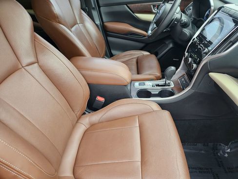 Used 2019 Subaru Ascent Touring AWD/4WD image 5