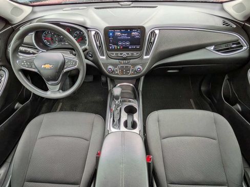 Used 2021 Chevrolet Malibu LT FWD image 14