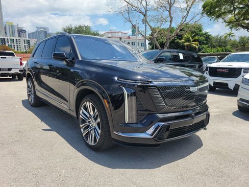 Used 2026 Cadillac Vistiq Platinum AWD/4WD image 6