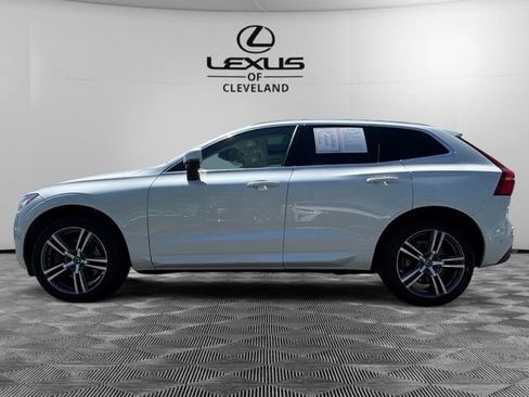 Used 2019 Volvo XC60 T6 Momentum w/ Advanced Package AWD/4WD image 3