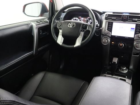 Used 2024 Toyota 4Runner TRD Sport w/ Technology Package AWD/4WD image 31