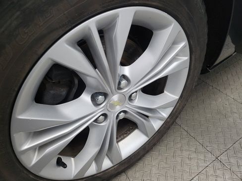 Used 2014 Chevrolet Impala LT w/ Premium Seating Package FWD image 31