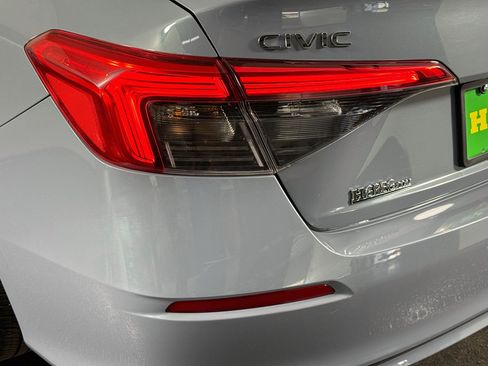Used 2023 Honda Civic Sport image 36