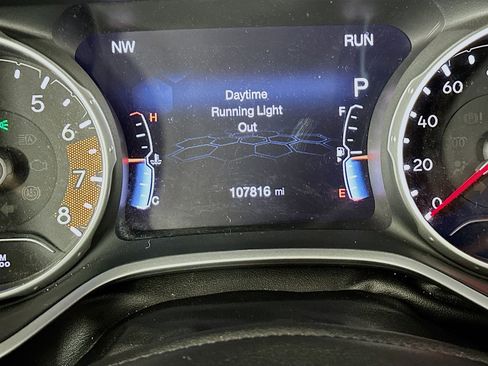 Used 2018 Jeep Compass Latitude w/ Popular Equipment Group image 19