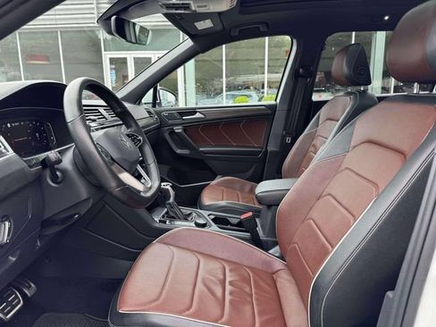 Used 2023 Volkswagen Tiguan SEL R-Line AWD/4WD image 14