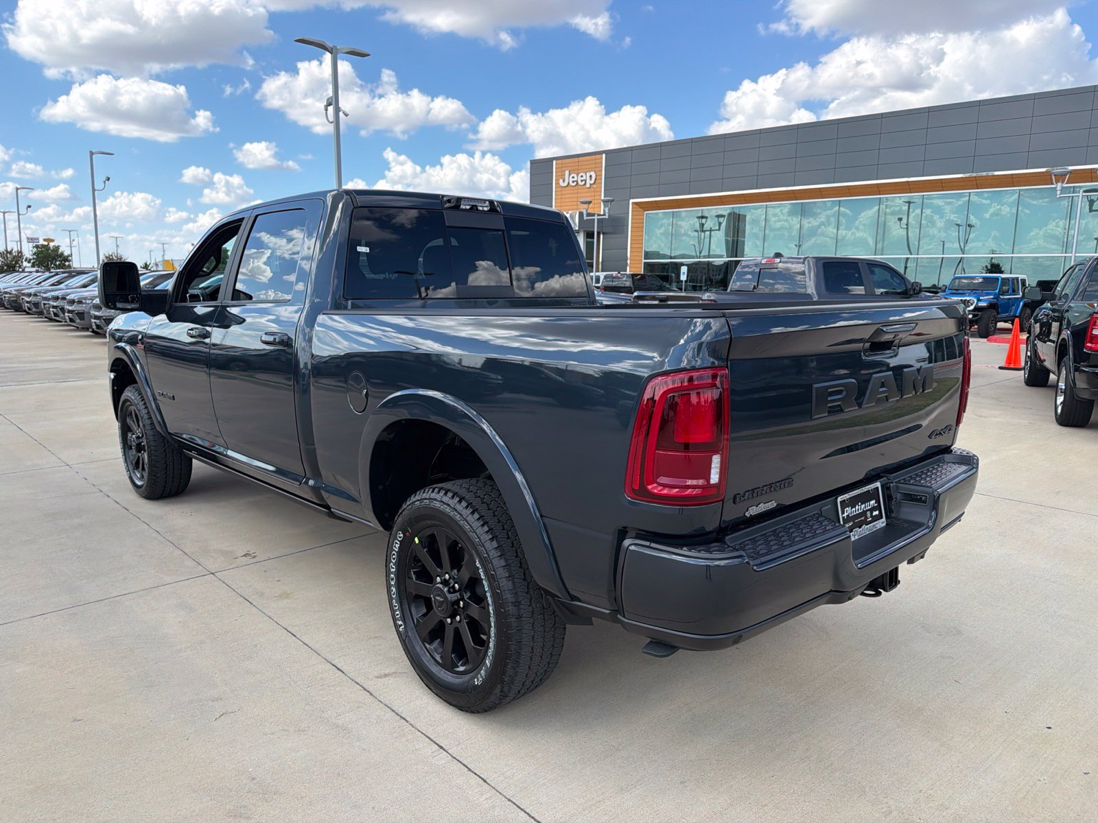 New 2027 RAM 2500 Laramie AWD/4WD image 3