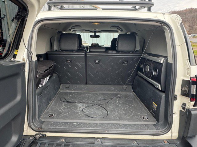 Used 2014 Toyota FJ Cruiser 4WD w/ Upgrade Package image 14