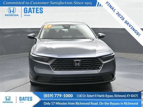 New 2025 Honda Accord SE image 5