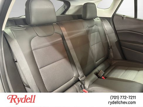 Used 2025 Chevrolet Trax LT w/ Driver Confidence Package FWD image 17