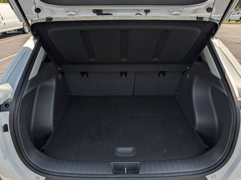 Used 2025 Hyundai Kona SEL FWD image 16