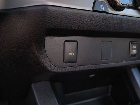 Used 2017 Toyota Tacoma SR image 24