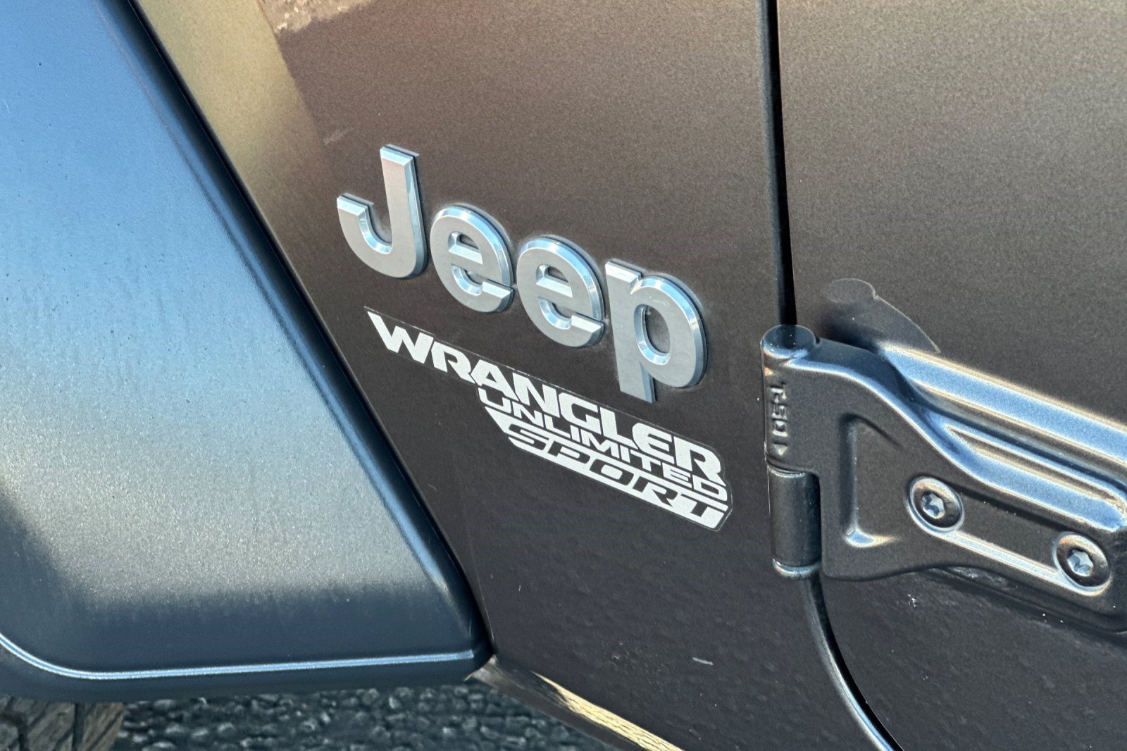 Used 2018 Jeep Wrangler Unlimited Sport S AWD/4WD image 28