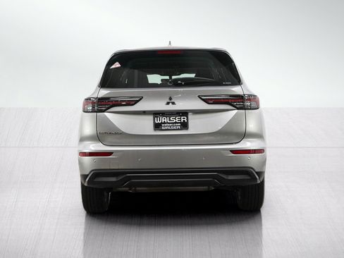 Used 2025 Mitsubishi Outlander ES AWD/4WD image 4