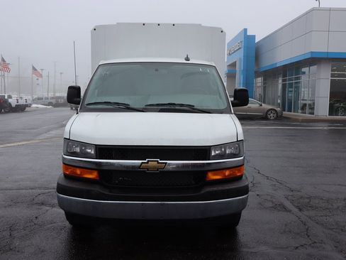 New 2025 Chevrolet Express 3500 w/ Power Convenience Package image 28