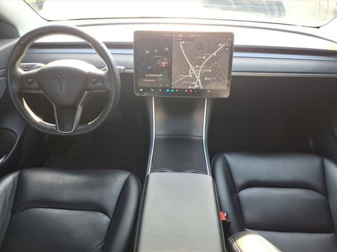 Used 2019 Tesla Model 3 Standard Range Plus image 12