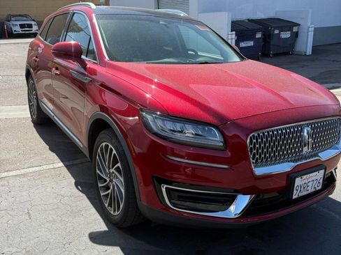 Used 2020 Lincoln Nautilus Reserve w/ Equipment Group 201A AWD/4WD image 3